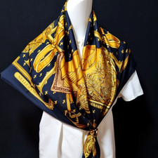 RARE VINTAGE HERMES Soie Scarf "Selles a Housse" Carre 90 Duty-free US