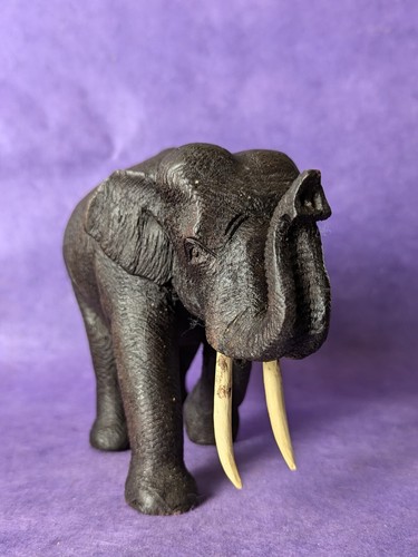 éléphant sculpté bois - sculpté,