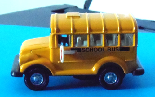 Mini bus scolaire jaune - ,