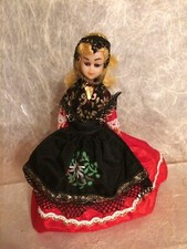 POUPEE Folklorique régionale