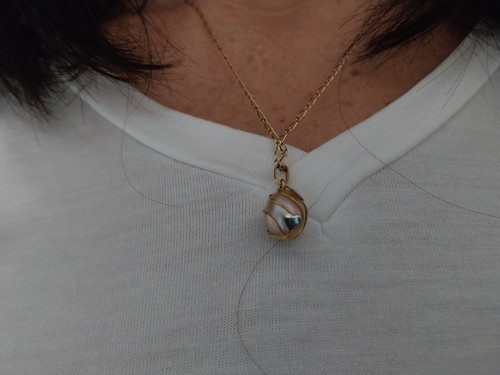 Pendentif jaune carats - or,
