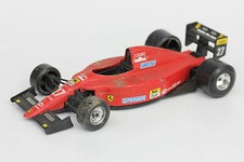 JOUET ANCIEN - VOITURE DE COURSE - BURAGO - FERRARI 641/2 - 1/24 - L. 20 cm