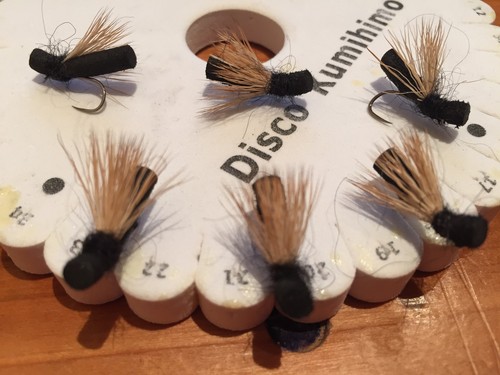 Mouches barbe et - 6, à