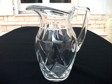 ELEGANT PICHET CARAFE CRUCHE EN CRISTAL SIGNE SAINT LOUIS-PAS BACCARAT - T. B. E