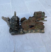 épave de bateau aquarium