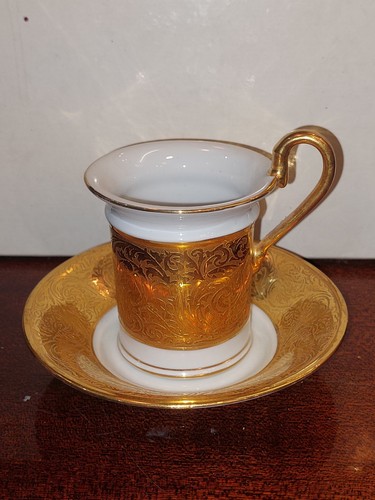 Superbe tasse porcelaine - tasse, en