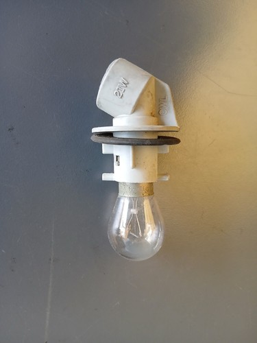 Support ampoule phare