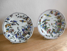 DEUX ASSIETTES PLATES FAIENCE