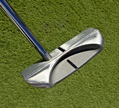 belly putter