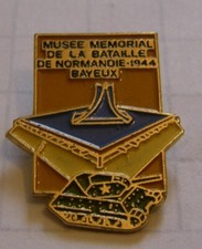 pin WW2 BATTLE of NORMANDY BAYEUX MUSEUM SHERMAN M4 A1 TANK