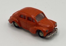 RENAULT 4CV au 1:86° - Les