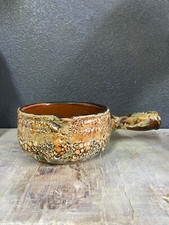 ancien caquelon, plat à manche en ceramique de la vanoise 1970