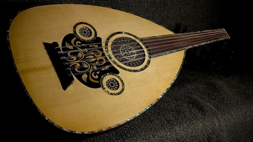 Luxury arabic oud - oud, mansour