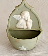 WEDGWOOD ?  Joli bénitier en