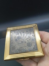 Poudrier /Boîte A Poudre