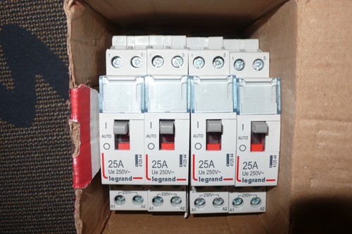 Contacteur 2poles 25a legrand - contacteur,