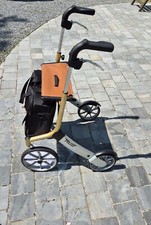 Déambulateur doré Rollator lets go Outdoor et Indoor, léger, pliable avec sac