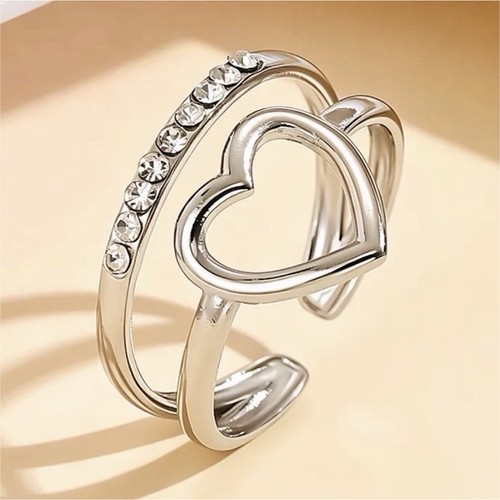 Bague sertie argentée cœur