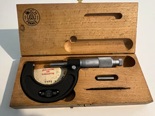 Micromètre 25-50 de marque Roch