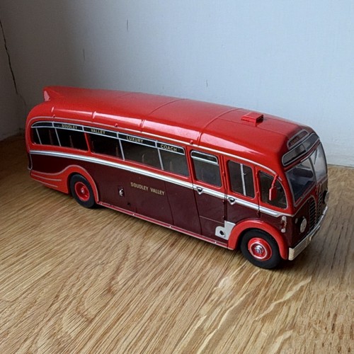 Autobus autocars du - du, monde