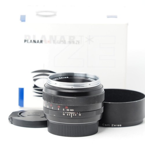 Carl zeiss planar 50mm - planar, t*