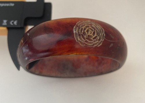 Bracelet ancien bakelite decor