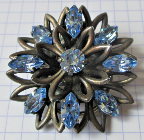 Ancien serre passe foulard