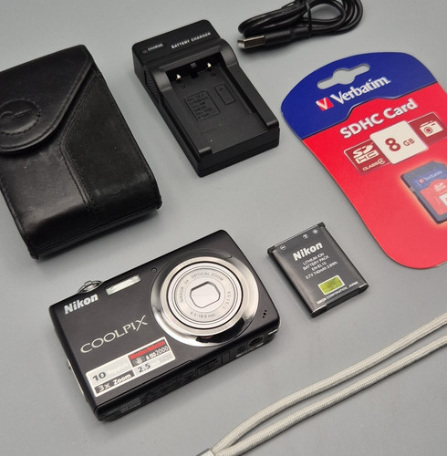 Nikon coolpix s220 compact - coolpix,