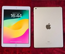 Apple iPad 6e Génération A1893 9,7" (2018) 128 Go WiFi Doré - iCloud contourné