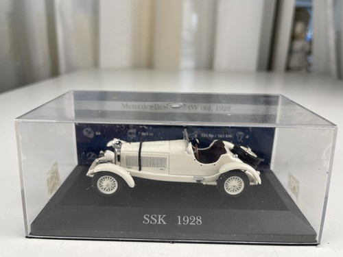 Voiture miniature