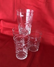 1 verre / gobelet en cristal