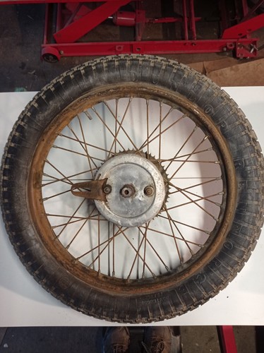 Roue arrière moto - roue,