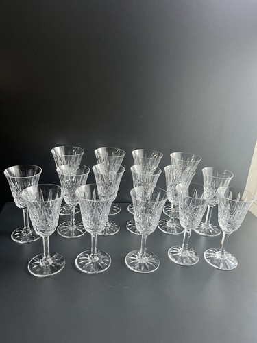 Lot verres vin n - À,