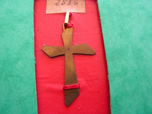 Croix religieuse ancienne - croix,