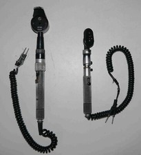 2 x appareils scientifiques