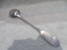 cuillère à servir ou ragout