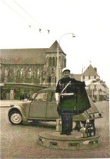 37 .TOURS . CITROEN 2 CV 