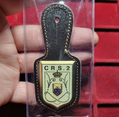 128 pucelle insigne - /, /