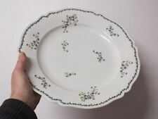 Grand plat rond en porcelaine