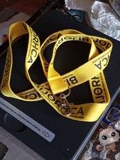 SANGLE TOUR DE COU PORTE CLE BIJORHCA PARIS FASHION JEWELLERY SHOW, jaune