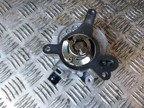 Pompe vide volvo v40 - à,
