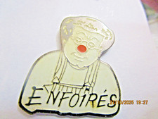 PIN'S   COLUCHE   /   ENFOIRES     /   RARE