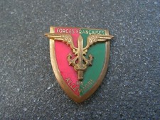 insigne  militaire    forces