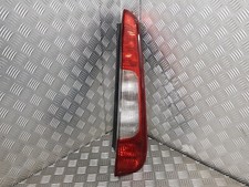 Feu arriere droit Ford CMax / C-Max d'octobre 2003 à fév. 2007
