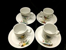 4 Tasses et sous tasses