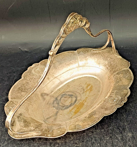 Ancien plat service anse - de, À