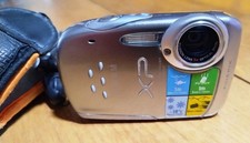 Appareil photo numérique vintage, joli FUJIFILM FINEPIX XP10, 12Mp - Japon 2010