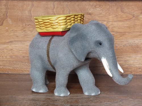 Rare éléphant voiture à - éléphant,