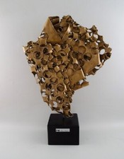 Pierre Bouvet, France. Colossale sculpture moderniste en laiton. Fin du XXe s...