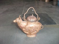 Pot À Eau Sacrée En Cuivre